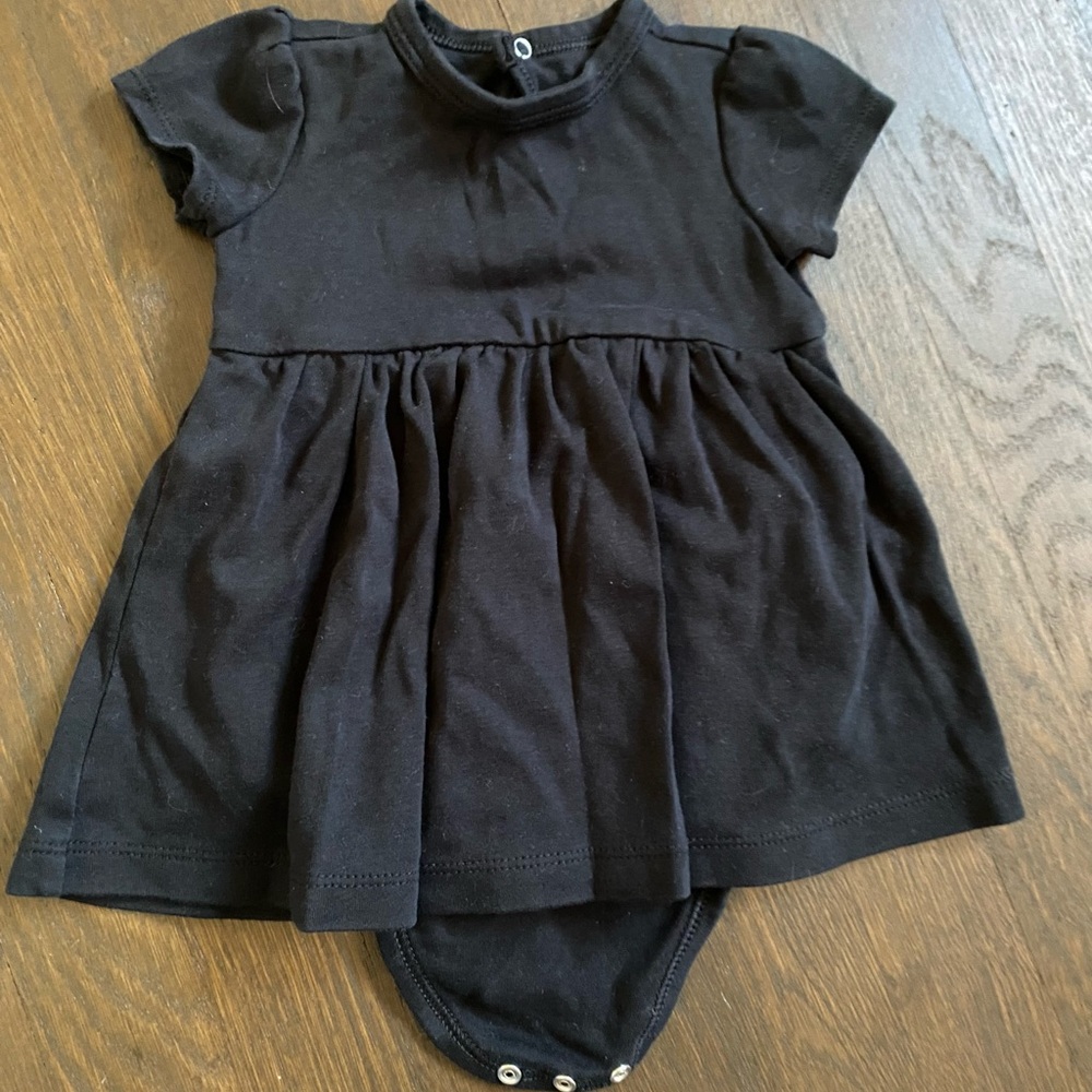 Primary Black dress